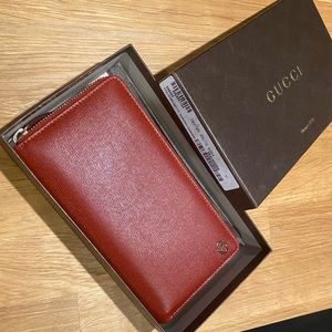 Gucci Betty Zip Around Wallet